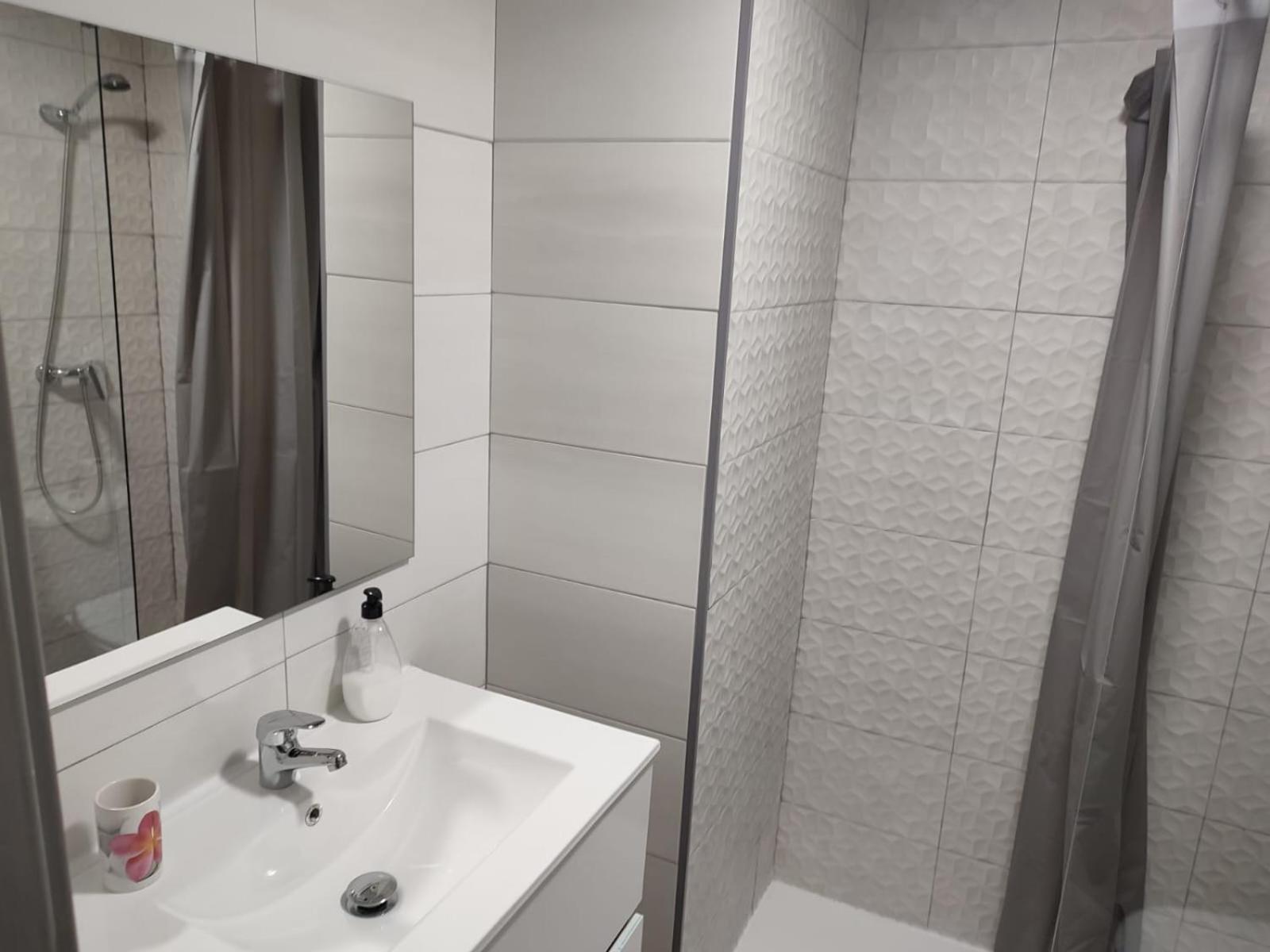 Bonito Apartamento Cerca De La Playa 萨洛 外观 照片